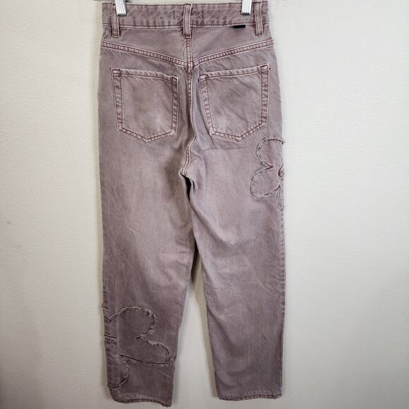Pacsun 90's Boyfriend Jeans Womens Size 24x30 Brown Cotton Flower Patch Loose - Picture 3 of 8